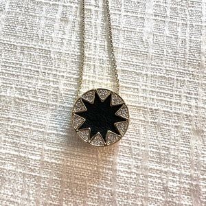 House of Harlow 1960 sunburst pendant